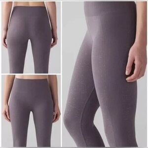 Lululemon Free To Flow Tight Magnum/White